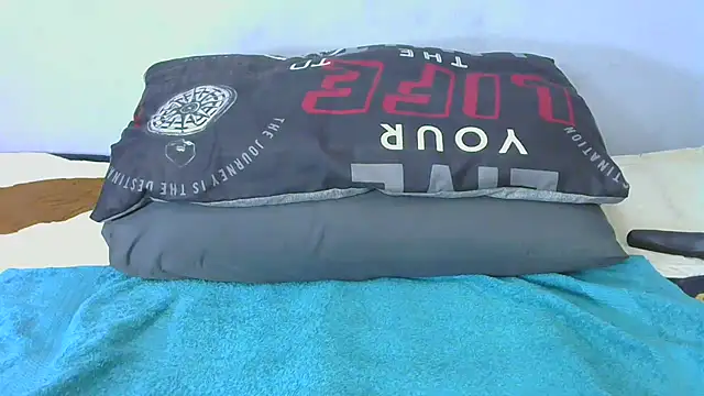 shy-lillyX22 online show from 29, 10, 2025