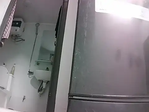 Snapshot of -Luxury chatting on 20, 12, 2025 -Luxury online show from 20, 12, 2025