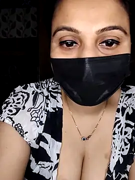 Horny Shalu online show from 11, 4, 2026