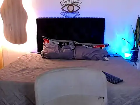 Snapshot of NoahDevil18 chatting on 28, 9, 2025 NoahDevil18 online show from 28, 9, 2025