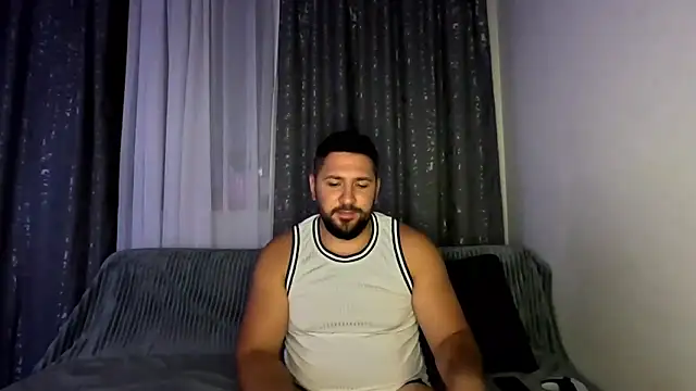 Gold Alpha Boy online show from 19, 9, 2025