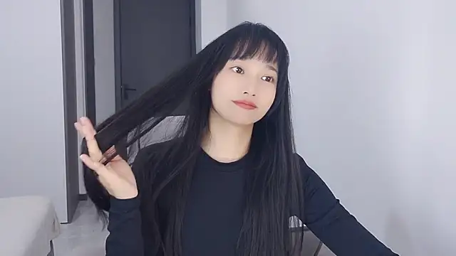 Snapshot of Lisa-3333 chatting on 1, 11, 2025 Lisa-3333 online show from 1, 11, 2025