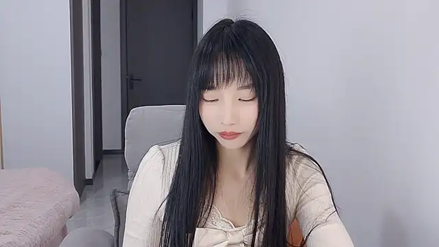 Snapshot of Lisa-3333 chatting on 28, 11, 2025 Lisa-3333 online show from 28, 11, 2025