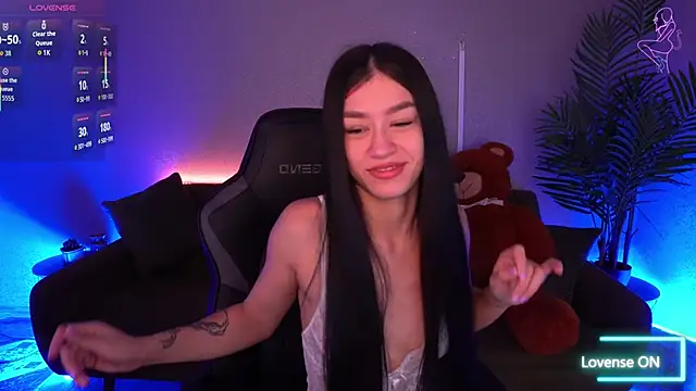 Snapshot of FataleNellie chatting on 19, 12, 2025 FataleNellie online show from 19, 12, 2025