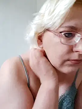 Snapshot of VikaKing chatting on 17, 9, 2025 VikaKing online show from 17, 9, 2025