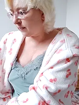 Snapshot of VikaKing chatting on 27, 9, 2025 VikaKing online show from 27, 9, 2025