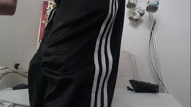 Snapshot of Thomasjons_ chatting on 5, 2, 2026 Thomasjons online show from 5, 2, 2026