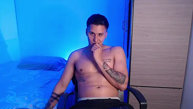 valentinosex1 online show from 14, 1, 2026