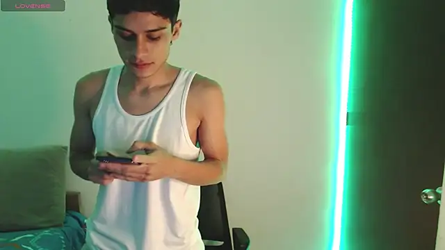 axel davis  online show from 12, 10, 2025