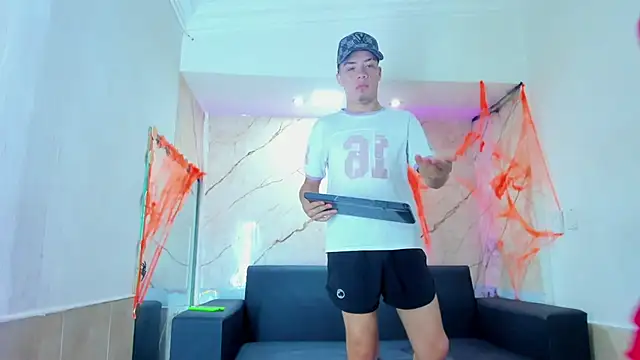 Snapshot of Rick_big chatting on 28, 10, 2025 Rick big online show from 28, 10, 2025