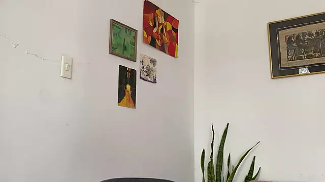 camille delrey online show from 17, 6, 2026