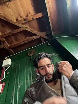 lyath3245 online show from 9, 4, 2026