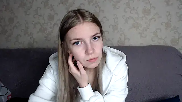 HitGyrl online show from 23, 11, 2025