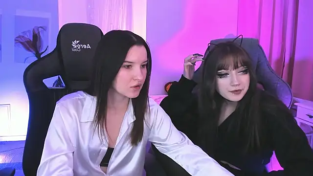 Snapshot of LiliLuna chatting on 27, 2, 2026 LiliLuna online show from 27, 2, 2026