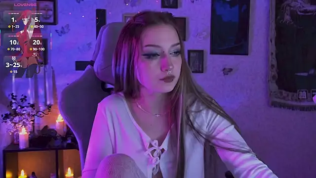 LiliLuna online show from 7, 7, 2026