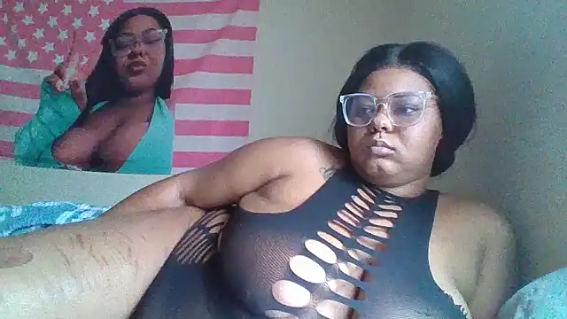 TharealBunn online show from 10, 4, 2026