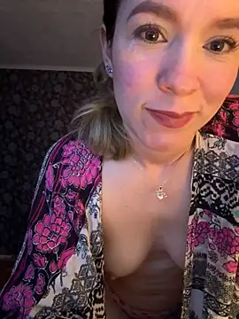 Snapshot of BritgetPsychol chatting on 9, 10, 2025 BritgetPsychol online show from 9, 10, 2025