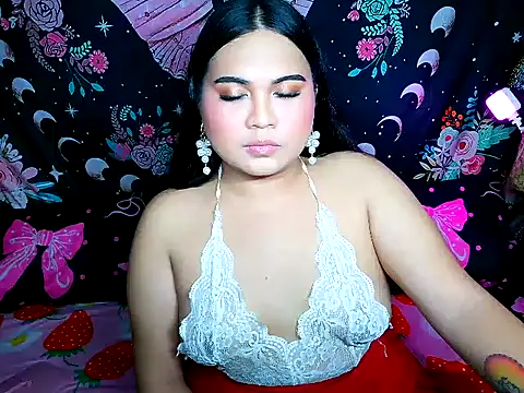 Snapshot of YourThicc_bella chatting on 30, 5, 2026 YourThicc bella online show from 30, 5, 2026