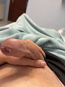 Snapshot of elcalabacin chatting on 15, 10, 2025 elcalabacin online show from 15, 10, 2025