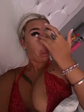 Snapshot of EllieMaeBaby chatting on 21, 9, 2025 EllieMaeBaby online show from 21, 9, 2025