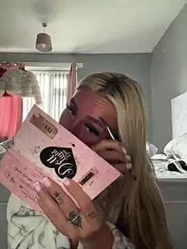 Snapshot of EllieMaeBaby chatting on 7, 2, 2026 EllieMaeBaby online show from 7, 2, 2026