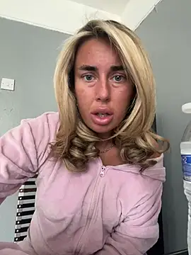 EllieMaeBaby online show from 27, 7, 2026
