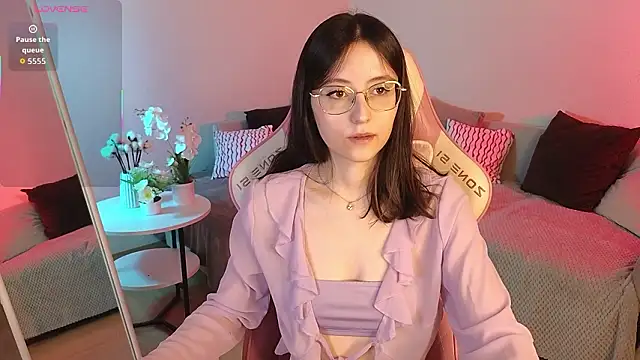 Snapshot of EsmaWonka chatting on 8, 3, 2026 EsmaWonka online show from 8, 3, 2026