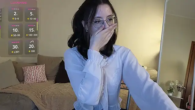 Snapshot of EsmaWonka chatting on 9, 4, 2026 EsmaWonka online show from 9, 4, 2026