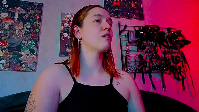 Snapshot of the_high_priestess chatting on 18, 5, 2026 the high priestess online show from 18, 5, 2026