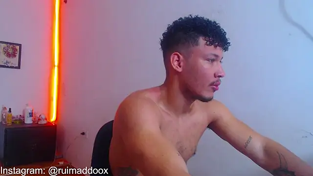 RuiMaddoox online show from 9, 2, 2026