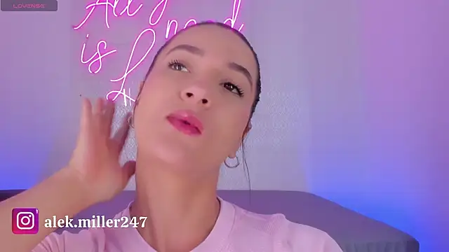 Snapshot of aleksandramiller_ chatting on 15, 9, 2025 aleksandramiller online show from 15, 9, 2025