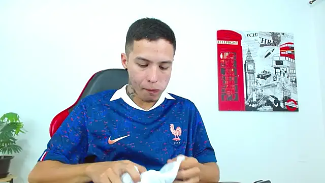Cumandres18 online show from 14, 5, 2026