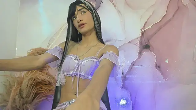 Snapshot of zuri_lux chatting on 2, 3, 2026 zuri lux online show from 2, 3, 2026