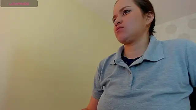 Snapshot of GIANAMILLER6 chatting on 20, 10, 2025 GIANAMILLER6 online show from 20, 10, 2025