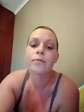 Snapshot of ComeAsYouAre chatting on 15, 11, 2025 ComeAsYouAre online show from 15, 11, 2025