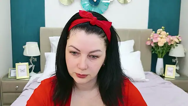 Nina Stane online show from 15, 12, 2025