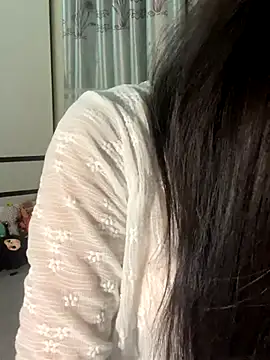 Snapshot of Dior_baby chatting on 15, 9, 2025 Dior baby online show from 15, 9, 2025