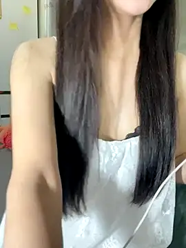 Snapshot of Dior_baby chatting on 7, 10, 2025 Dior baby online show from 7, 10, 2025