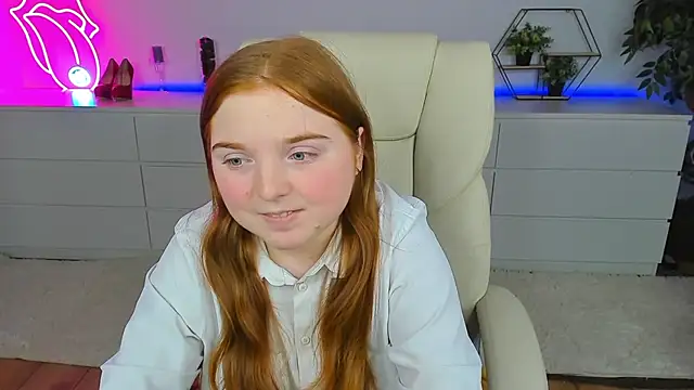 Snapshot of KattyRose8 chatting on 14, 9, 2025 KattyRose8 online show from 14, 9, 2025