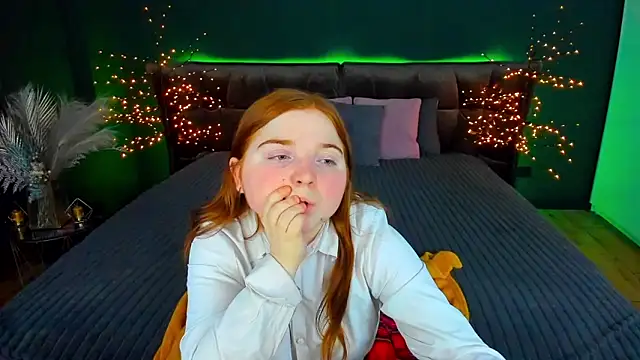 Snapshot of KattyRose8 chatting on 16, 9, 2025 KattyRose8 online show from 16, 9, 2025