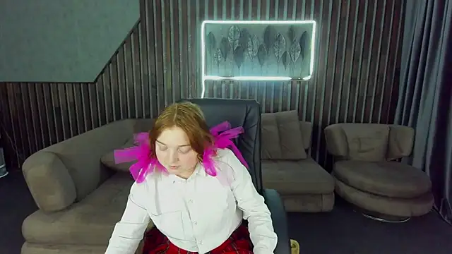 Snapshot of KattyRose8 chatting on 3, 11, 2025 KattyRose8 online show from 3, 11, 2025