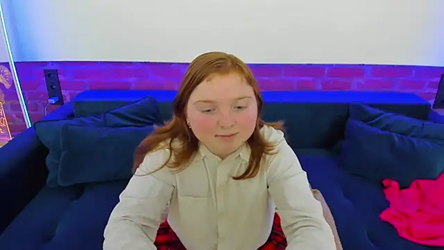 Snapshot of KattyRose8 chatting on 28, 11, 2025 KattyRose8 online show from 28, 11, 2025