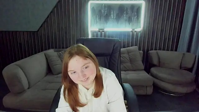 Snapshot of KattyRose8 chatting on 18, 12, 2025 KattyRose8 online show from 18, 12, 2025