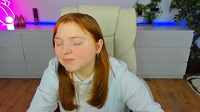 Snapshot of KattyRose8 chatting on 2, 2, 2026 KattyRose8 online show from 2, 2, 2026