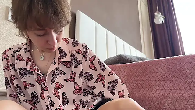 daniellia  online show from 27, 10, 2025