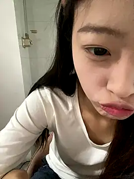 MengMeng0515 online show from 15, 11, 2025