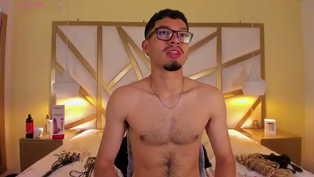 Snapshot of Jaxon_Carter chatting on 5, 4, 2026 Jaxon Carter online show from 5, 4, 2026