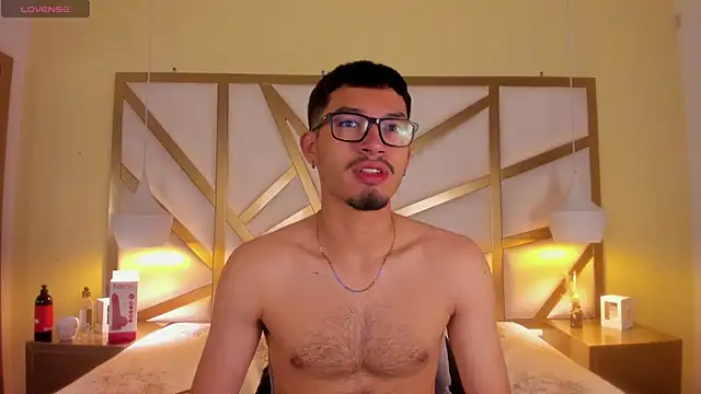 Snapshot of Jaxon_Carter chatting on 8, 4, 2026 Jaxon Carter online show from 8, 4, 2026