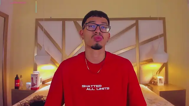 Snapshot of Jaxon_Carter chatting on 13, 4, 2026 Jaxon Carter online show from 13, 4, 2026