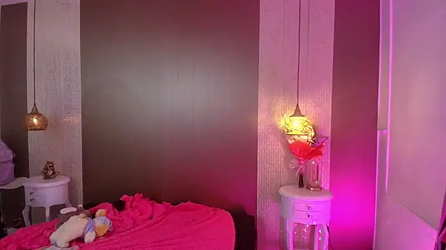 Snapshot of Tiifany_Baker chatting on 4, 6, 2026 Tiifany Baker online show from 4, 6, 2026